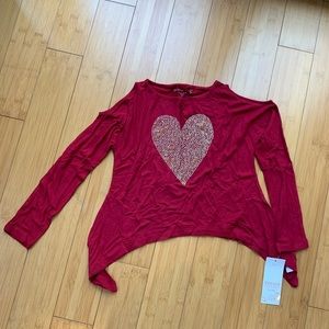 𝅺Design History Gorls Cold Shoulder top sz S NWT